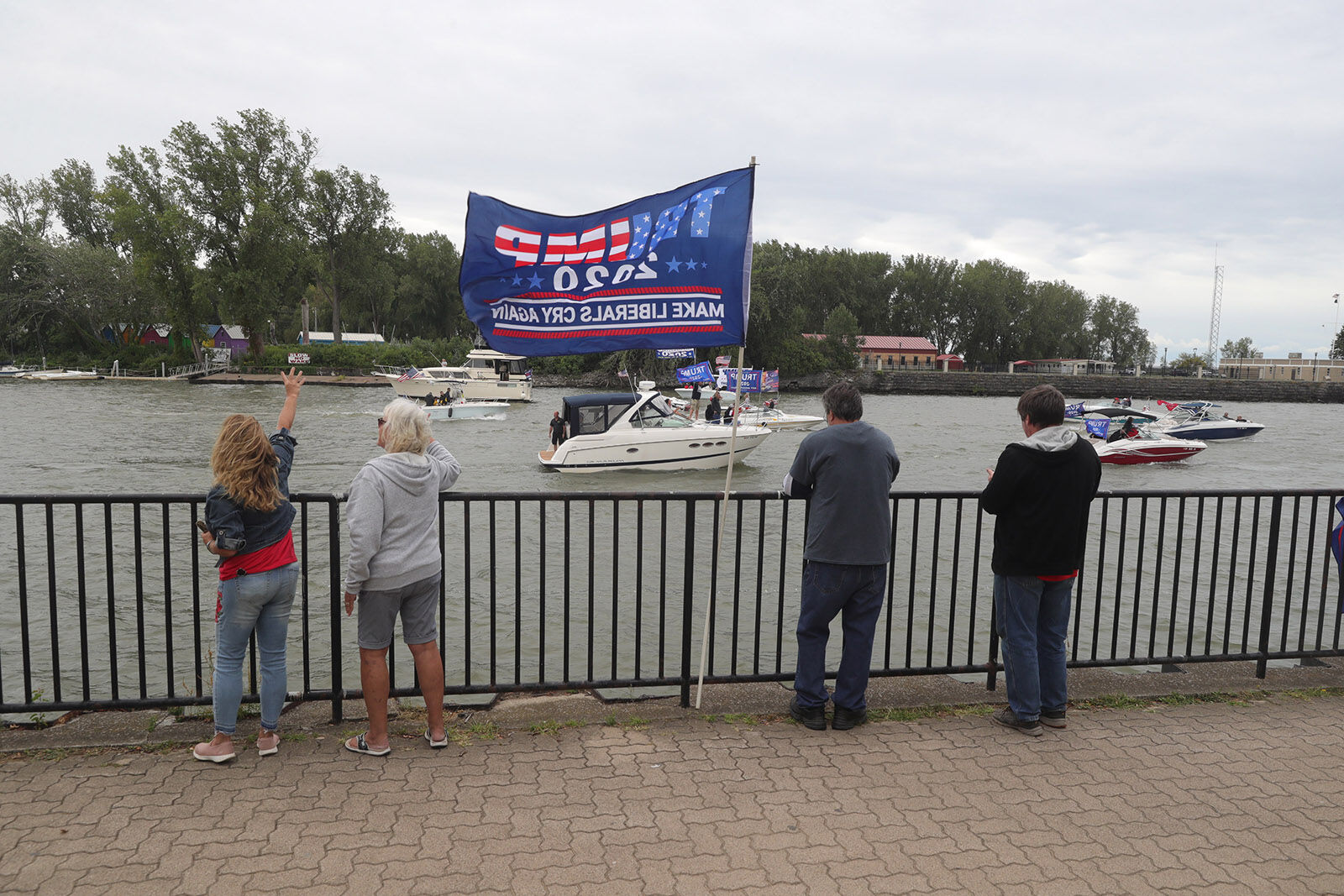 Bikers and boaters parade for President Trump